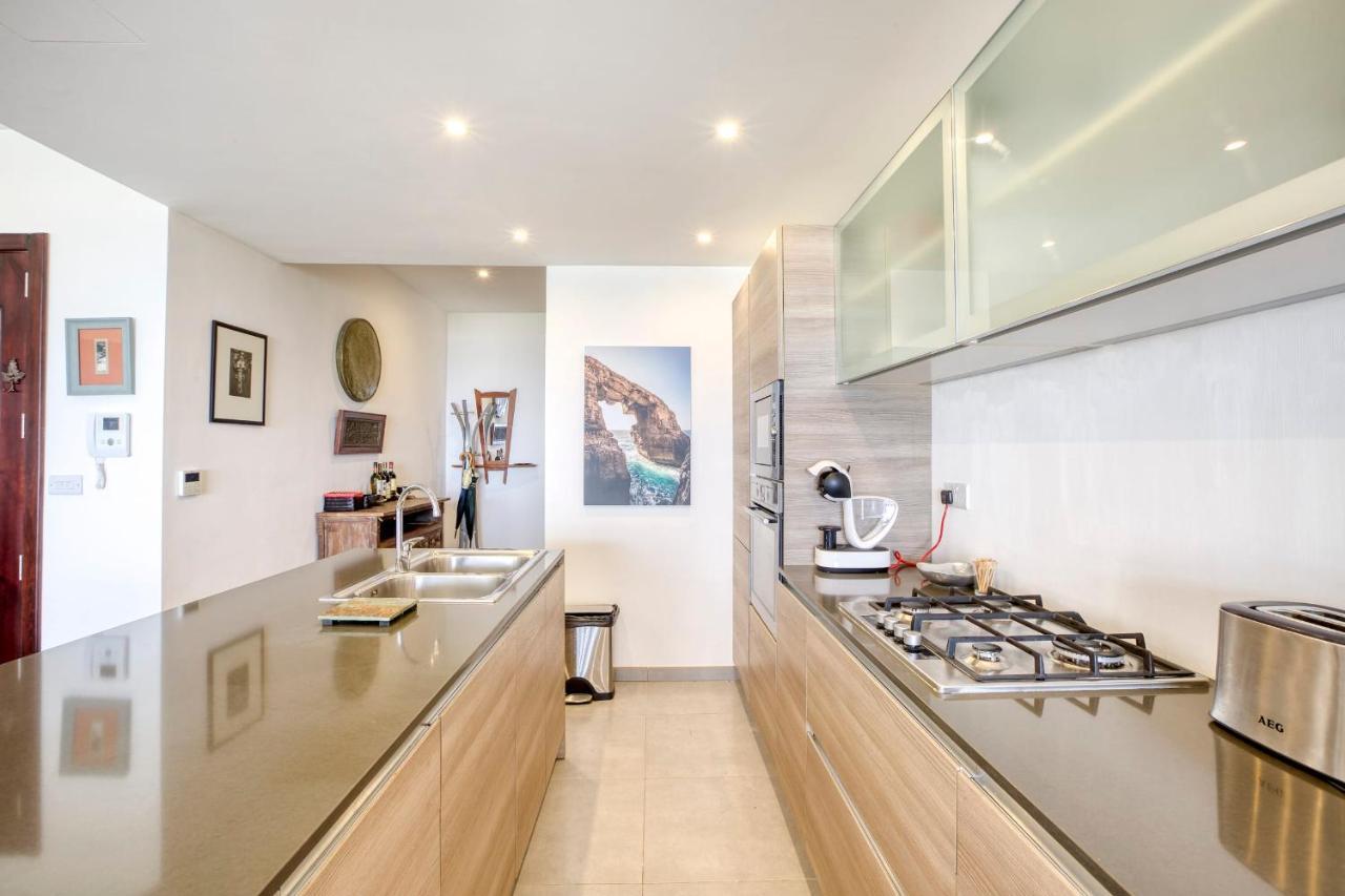 Apartment With Pool-Hosted By Sweetstay Zebbug  Extérieur photo