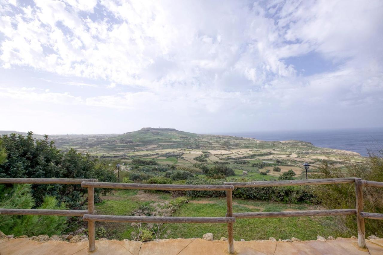 Apartment With Pool-Hosted By Sweetstay Zebbug  Extérieur photo